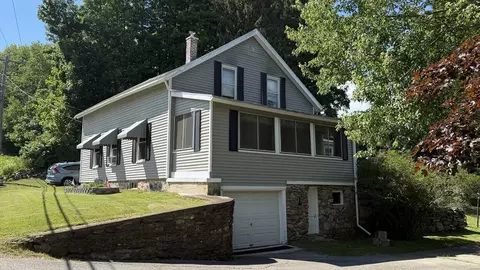 445 Lebanon Hill Rd, Southbridge, MA 01550
