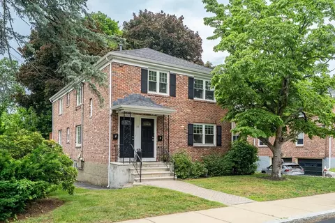 15 Spinney St #1, Boston, MA 02132