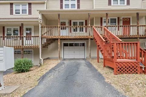 43 High St #43, Whitinsville, MA 01588