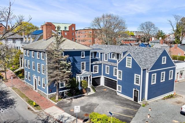 23 Summer St #8, Salem, MA 01970