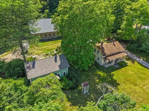 362 Abbott Valley Run Rd, Cumberland, RI 02864