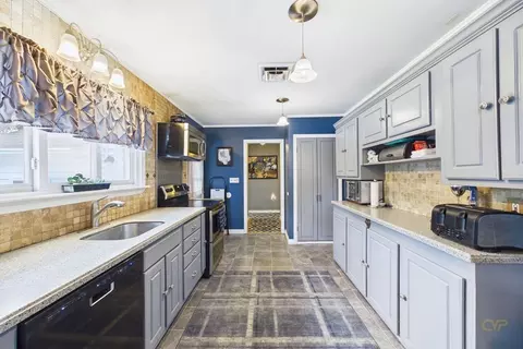 26 Pershing Ave, Acushnet, MA 02743 photo 10