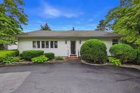 26 Pershing Ave, Acushnet, MA 02743