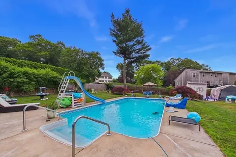 26 Pershing Ave, Acushnet, MA 02743 photo 33