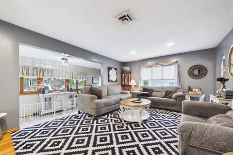 26 Pershing Ave, Acushnet, MA 02743 photo 7