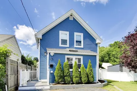 405 Whiting Ave, Dedham, MA 02026