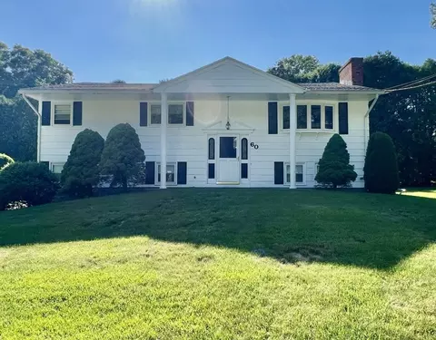 60 Carousel Dr, Millbury, MA 01527