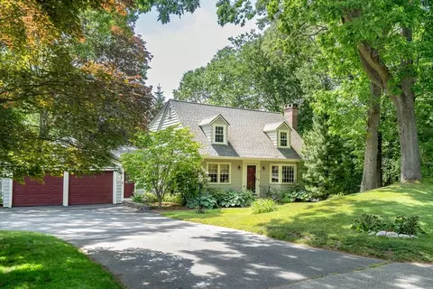 590 Lowell St, Lexington, MA 02420