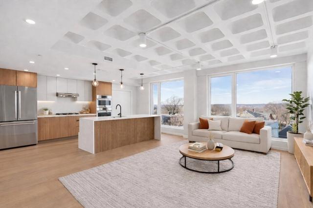 125 Lowell St #603, Somerville, MA 02143