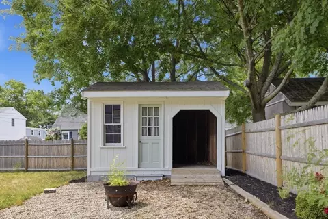 26 Heather St, Beverly, MA 01915 photo 23