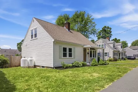 26 Heather St, Beverly, MA 01915 photo 22