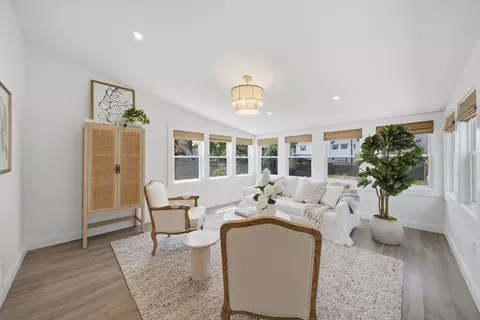 26 Heather St, Beverly, MA 01915 photo 5