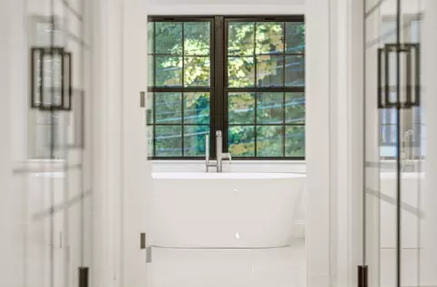 Entry Way - 211 High Rock St, Needham, MA 02492 photo 8 of 9