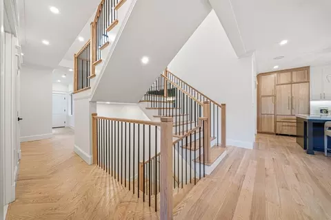 Entry Way - 211 High Rock St, Needham, MA 02492 photo 5 of 9