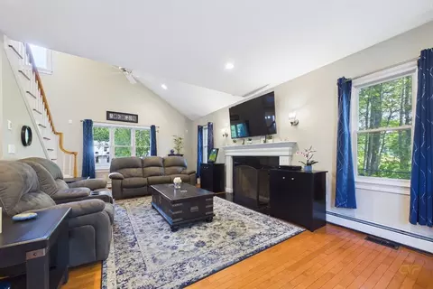 119 Hathaway St, Wareham, MA 02571 photo 7