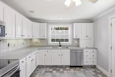 Kitchen - 501 Pine St, Fall River, MA 02720 photo 3 of 3