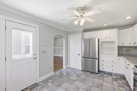 501 Pine St, Fall River, MA 02720 photo 8