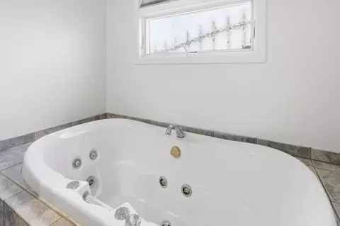 501 Pine St, Fall River, MA 02720 photo 21