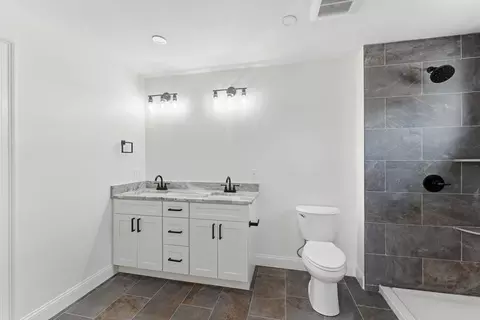 Bath - 36 Colonial Rd, Webster, MA 01570 photo 3 of 5