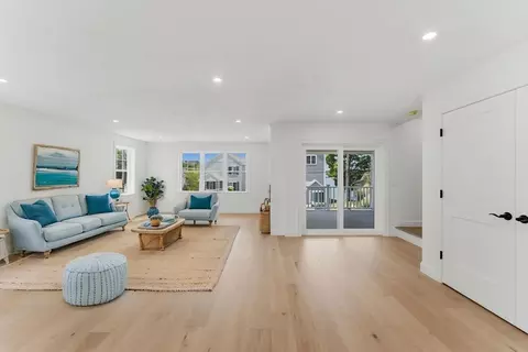 Living - 36 Colonial Rd, Webster, MA 01570 photo 2 of 5