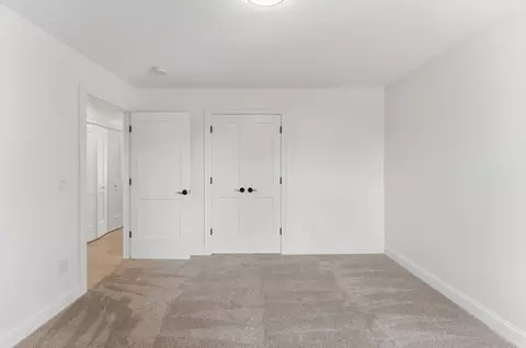 Bedroom - 36 Colonial Rd, Webster, MA 01570 photo 1 of 2