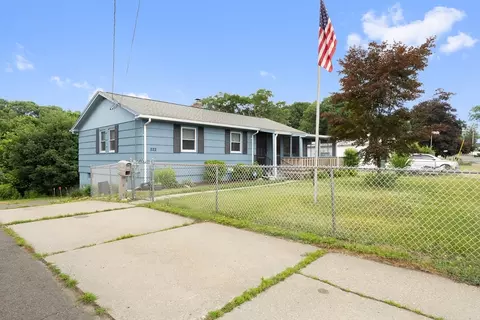522 Prospect St, Chicopee, MA 01020 photo 5