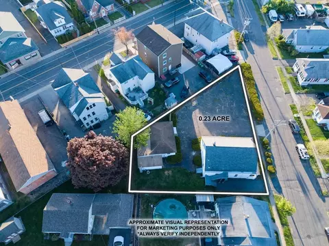 30 Dickinson St, Chicopee, MA 01020 photo 35