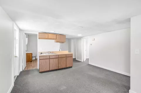 30 Dickinson St, Chicopee, MA 01020 photo 19