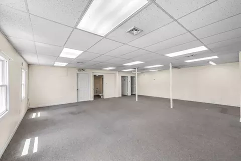 30 Dickinson St, Chicopee, MA 01020 photo 29