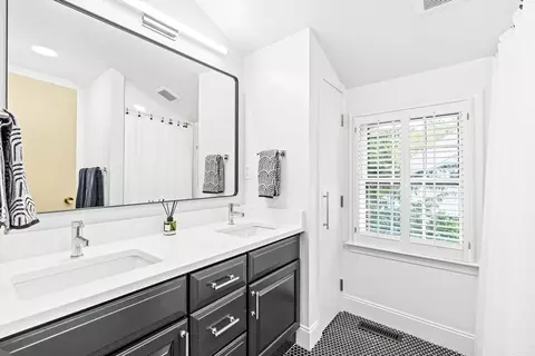 10 Colgate Rd, Wellesley, MA 02482 photo 20