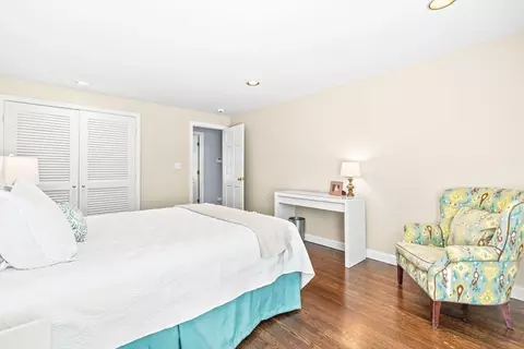 10 Colgate Rd, Wellesley, MA 02482 photo 17
