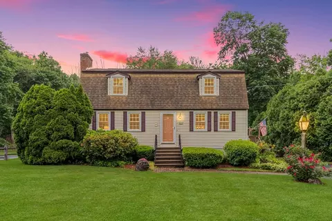 38 Tory Fort Ln # B, Worcester, MA 01602