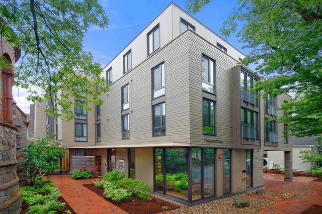 7 Beech St #302, Cambridge, MA 02140