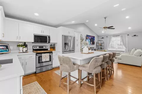 127 Middlesex St, Fall River, MA 02723 photo 6