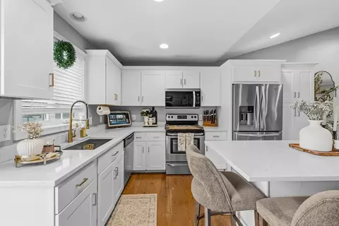 127 Middlesex St, Fall River, MA 02723 photo 7