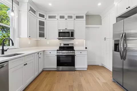 Kitchen - 16 Hillside St #2, Maynard, MA 01754 photo 2 of 3
