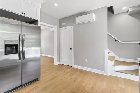 Entry Way - 16 Hillside St #2, Maynard, MA 01754 photo 3 of 3
