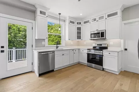Kitchen - 16 Hillside St #2, Maynard, MA 01754 photo 3 of 3