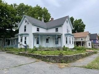 42 Vine St, Leominster, MA 01453