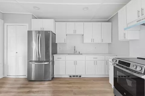 1524 Main St, Worcester, MA 01603 photo 4
