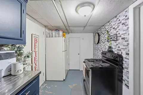 Kitchen - 23 Smith St, Chicopee, MA 01020 photo 7 of 7