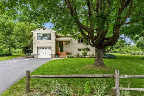 3 Colonial Dr, Littleton, MA 01460