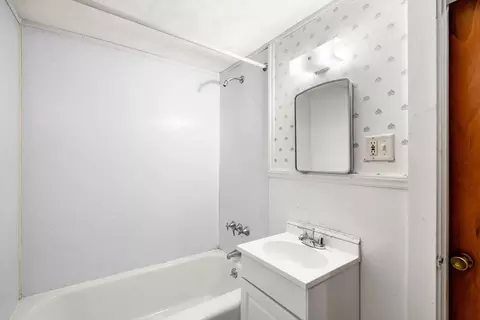 Bath - 39 Needham Rd, Danvers, MA 01923 photo 1 of 3