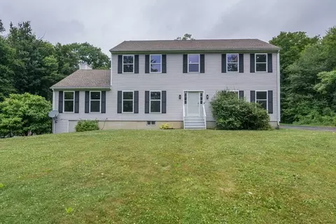 27 South St, Blandford, MA 01008
