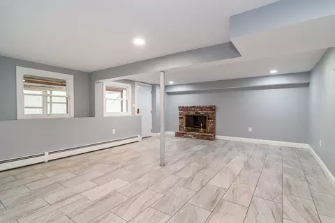 Living - 124 Everett St, Natick, MA 01760 photo 4 of 4