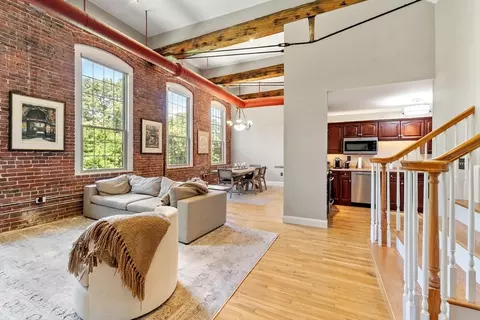 12 Brookside Rd #25, Westford, MA 01886