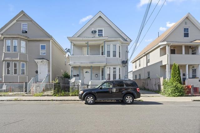 95 Myrtle St, Lawrence, MA 01841