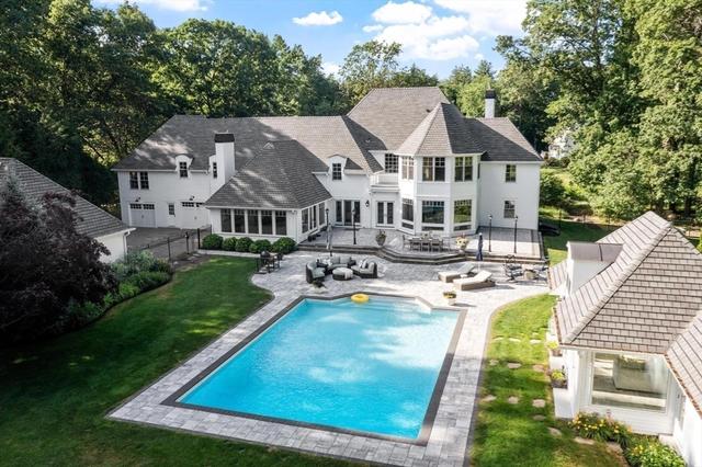 15 Blandford Dr, Sudbury, MA 01776