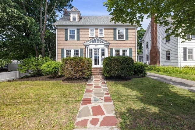 285 Lexington, Auburndale, MA 02466
