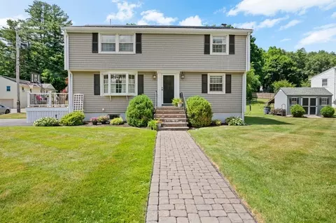 5 Summer Ln, Framingham, MA 01701